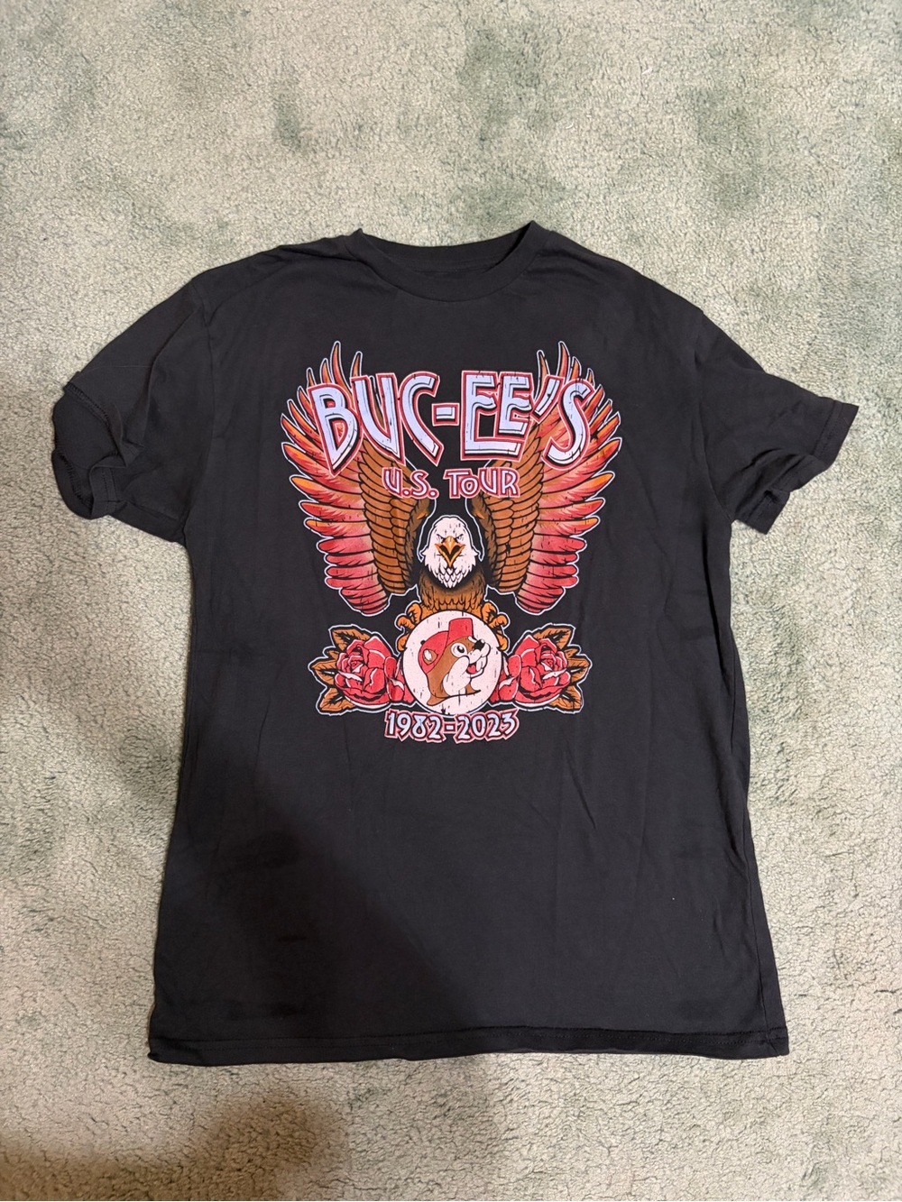 NWOT Buc-ee’s Graphic Tee